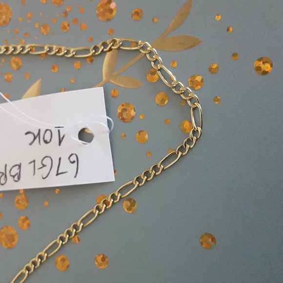 Jewelry - 10 K yellow gold bracelet